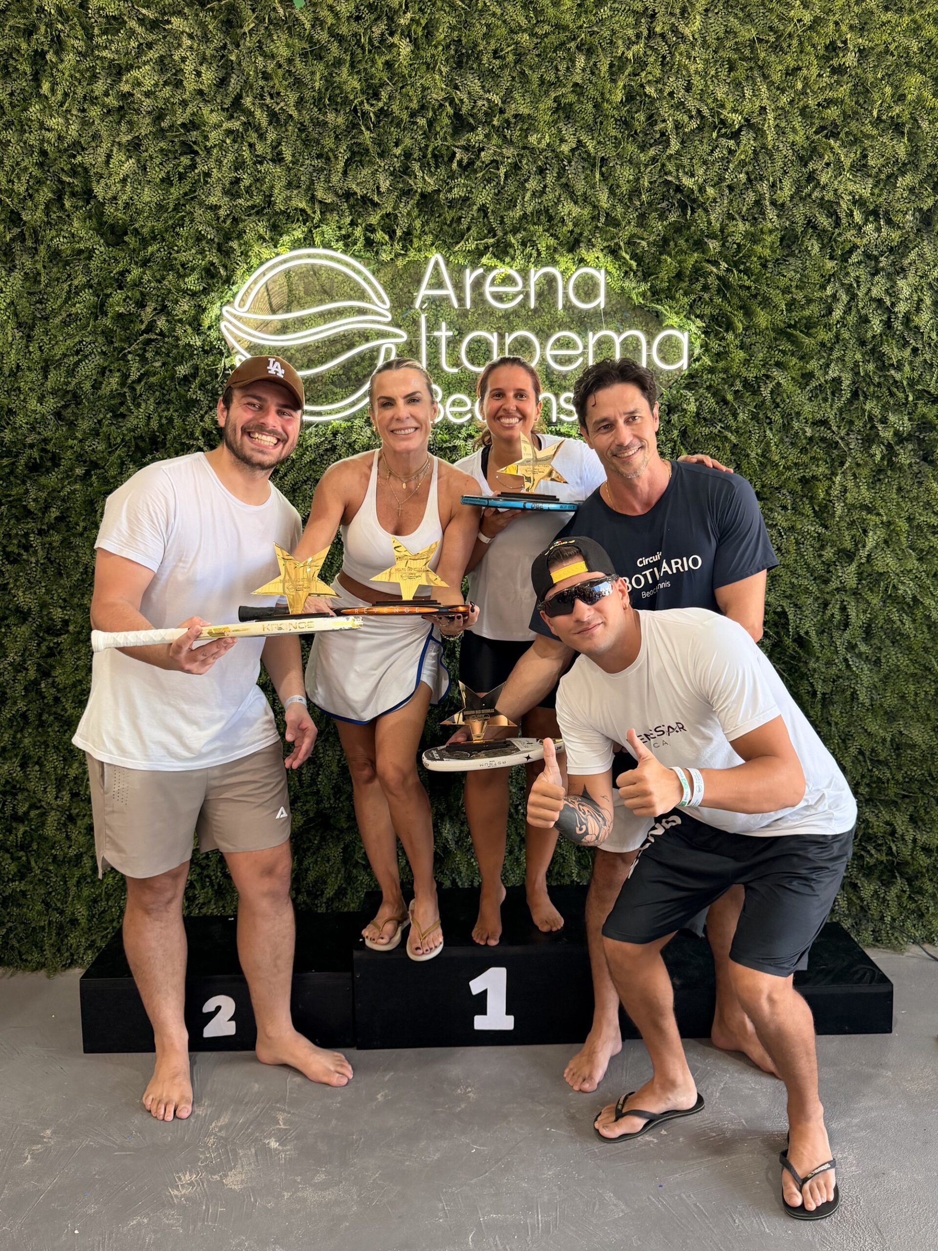 Jogadora em acao na Arena Itapema